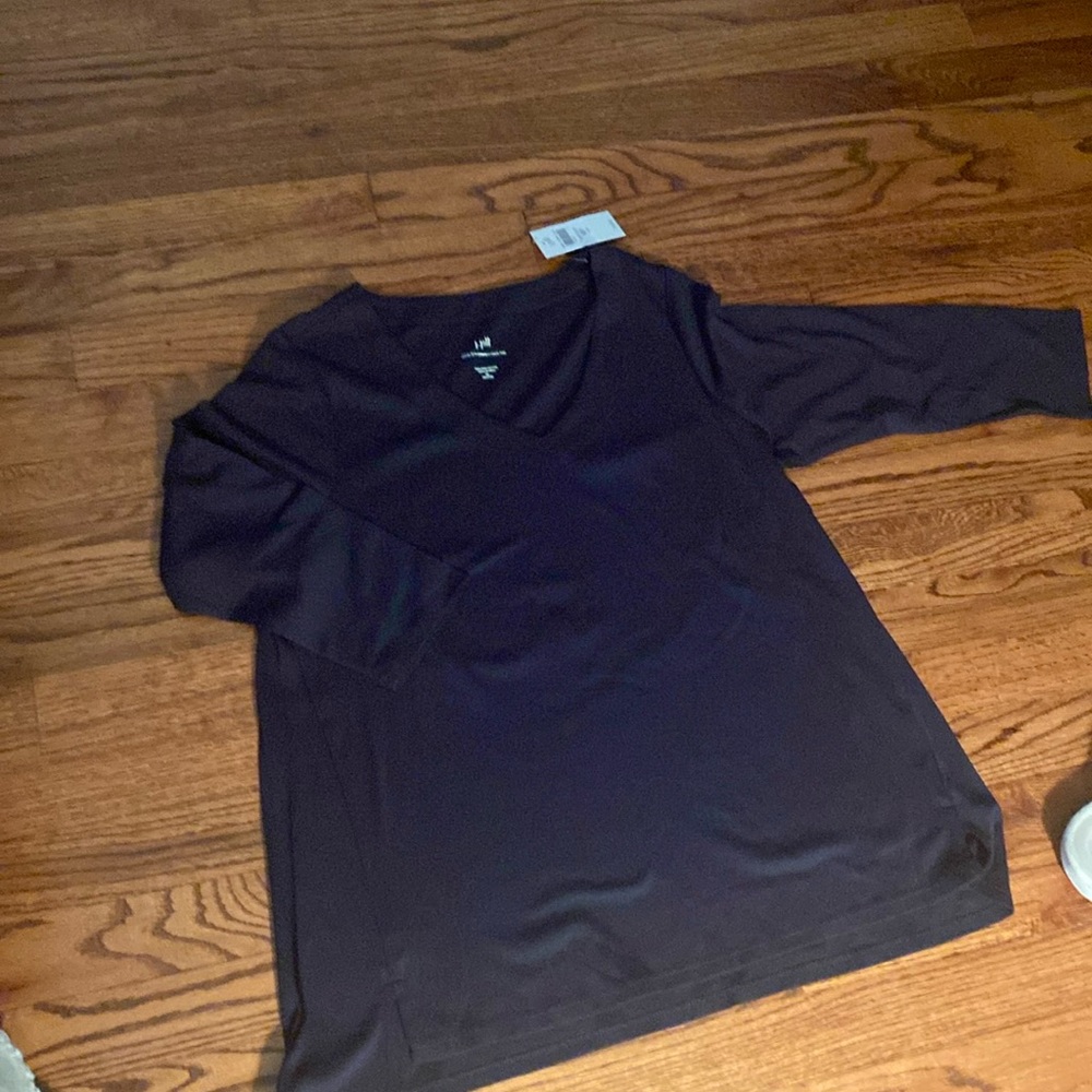 J Jill Pima cotton v neck tee